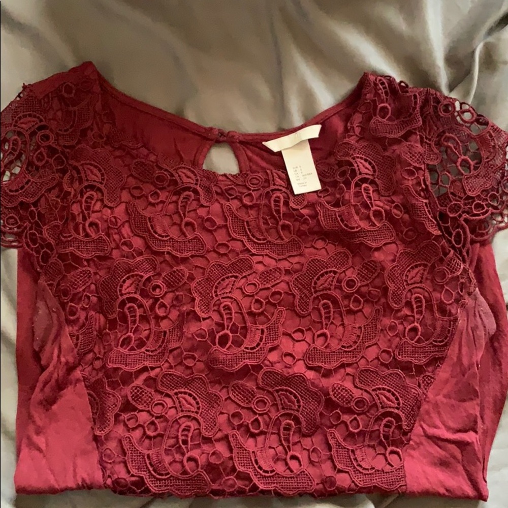 Red blouse - Picture 5 of 5